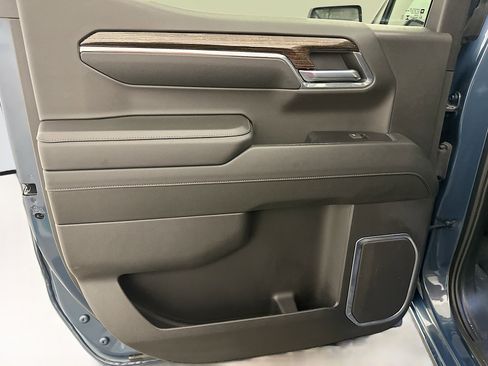 Used 2024 GMC Sierra 1500 Elevation image 27