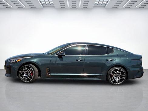 Used 2022 Kia Stinger GT1 RWD image 4