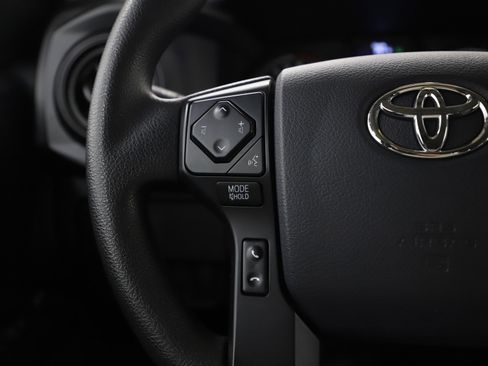 Used 2020 Toyota Tacoma SR w/ SR Convenience Package image 22