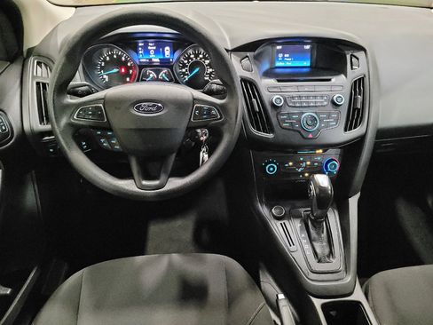 Used 2016 Ford Focus SE FWD image 22