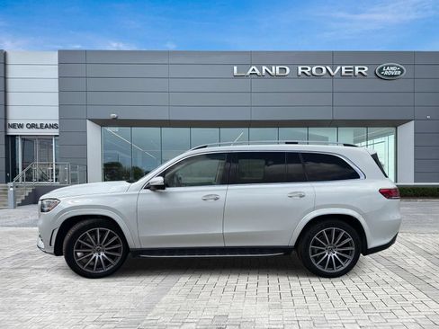 Used 2022 Mercedes-Benz GLS 450 4MATIC image 2