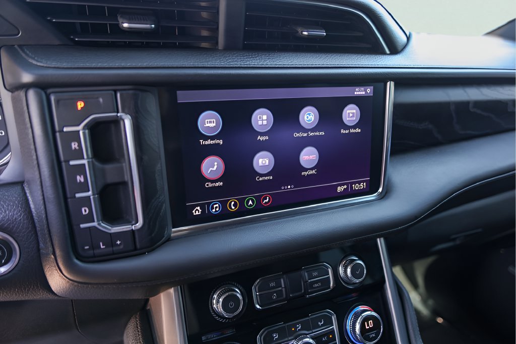 Used 2021 GMC Yukon Denali RWD image 18