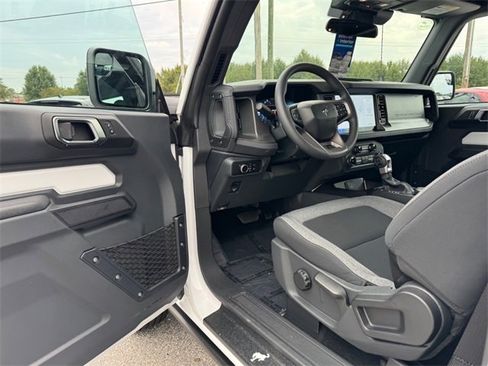 Used 2025 Ford Bronco 2-Door image 11