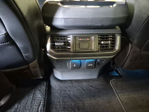 Used 2023 Ford F150 Lariat w/ Equipment Group 502A High AWD/4WD image 17