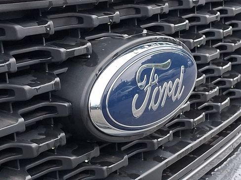 Used 2023 Ford Ranger XLT w/ Equipment Group 301A Mid AWD/4WD image 4