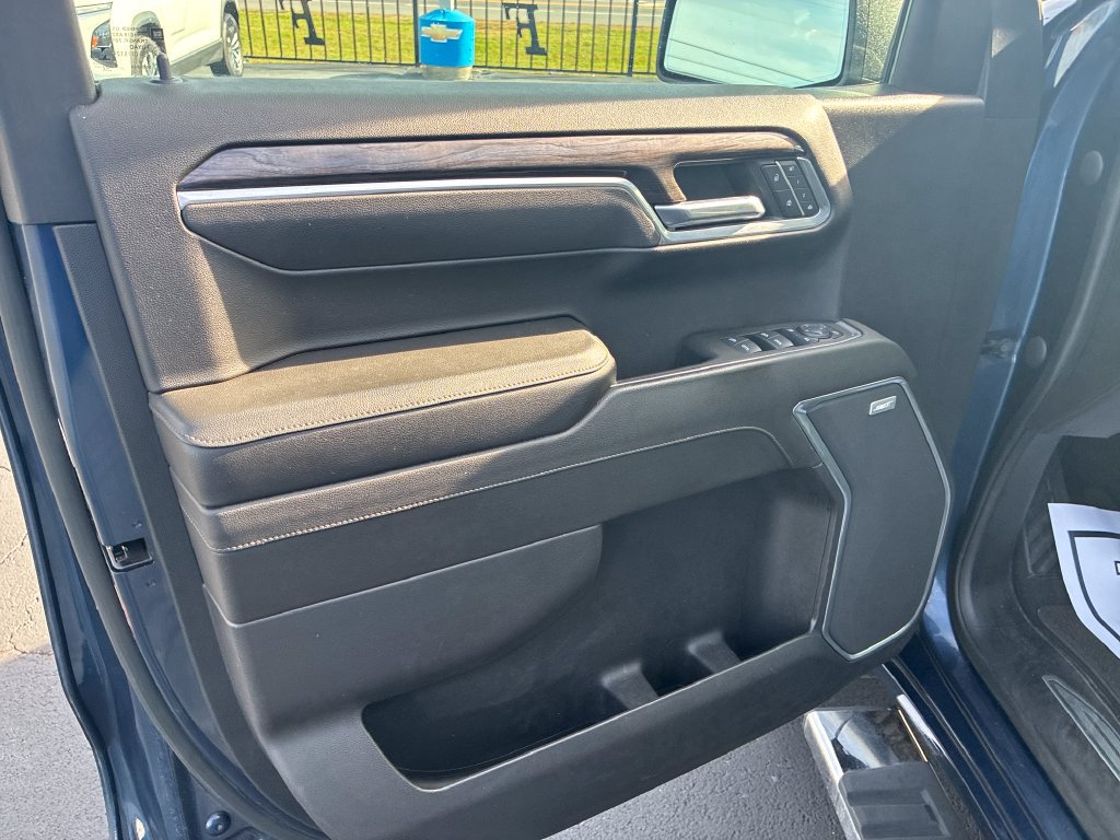 Used 2023 Chevrolet Silverado 1500 LTZ AWD/4WD image 13