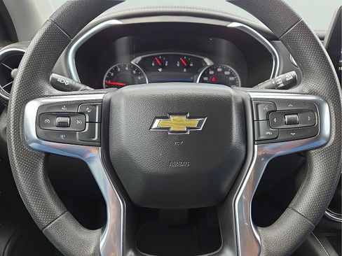 Used 2025 Chevrolet Blazer LT AWD/4WD image 24