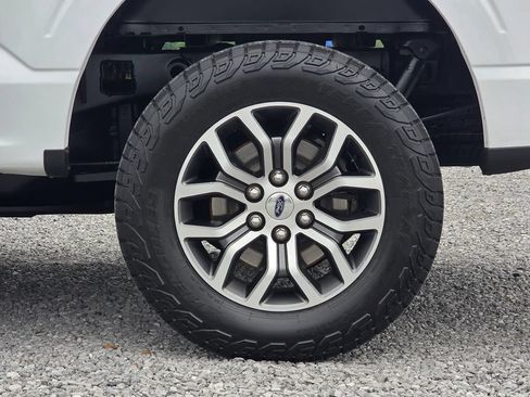 Used 2021 Ford F150 Lariat w/ Equipment Group 501A Mid AWD/4WD image 9