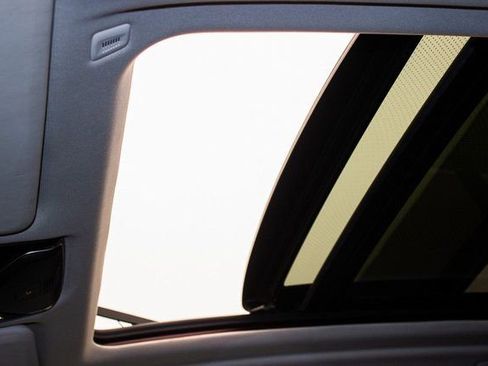 Used 2019 BMW X7 xDrive50i w/ Executive Package image 23