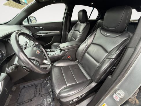 Used 2023 Cadillac XT4 Premium Luxury image 10