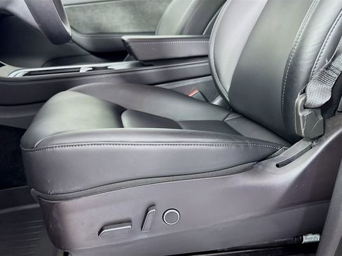 Used 2021 Tesla Model Y Performance image 24