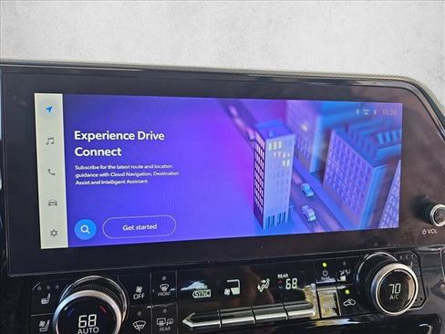 Used 2023 Toyota Highlander Platinum image 9