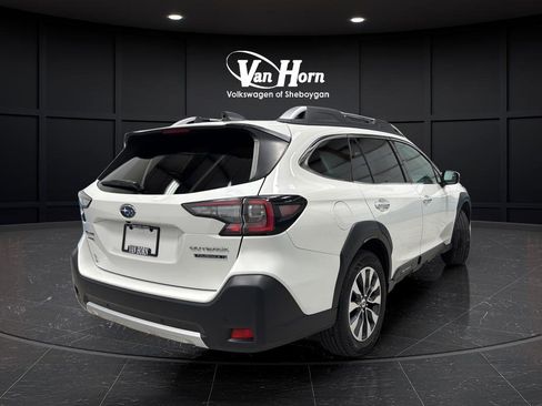 Used 2023 Subaru Outback Touring XT image 3