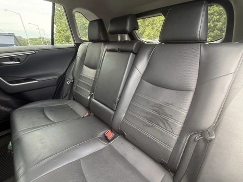 Used 2022 Toyota RAV4 Limited AWD/4WD image 9