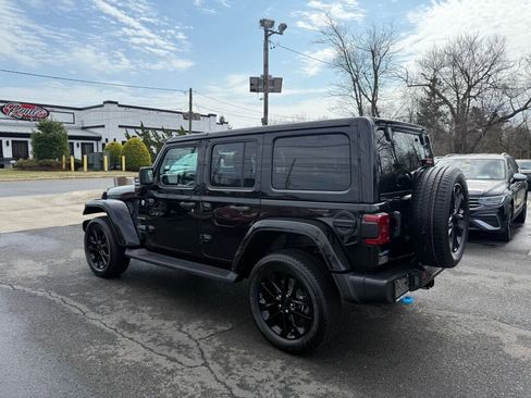 Used 2023 Jeep Wrangler Sahara w/ Dual Top Group image 5