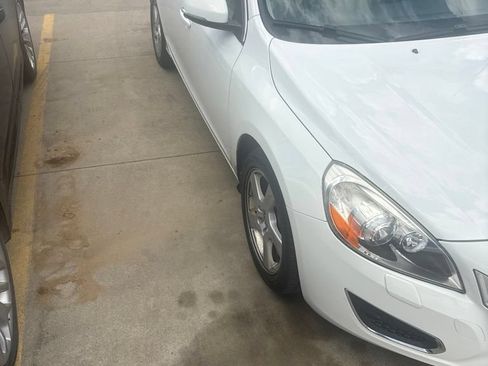 Used 2013 Volvo S60 T5 AWD/4WD image 3