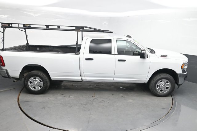 Used 2024 RAM 2500 Tradesman w/ Chrome Appearance Group AWD/4WD image 31