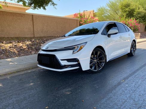 Used 2024 Toyota Corolla SE FWD image 60