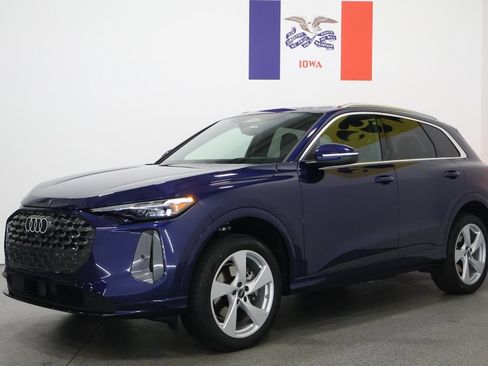 Certified 2025 Audi Q5 Premium Plus w/ Premium Plus image 8