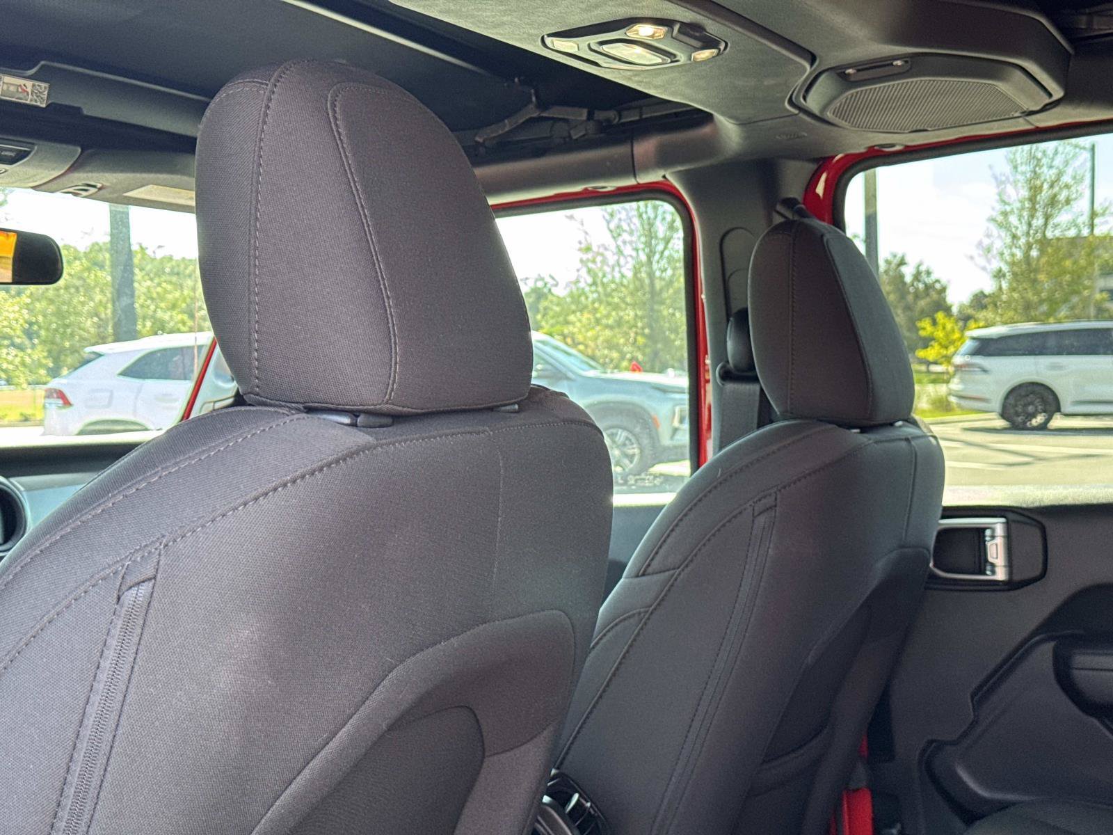 Used 2023 Jeep Wrangler Unlimited AWD/4WD image 18