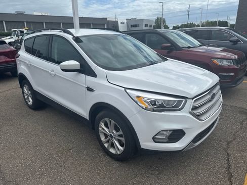 Used 2018 Ford Escape SEL FWD image 6