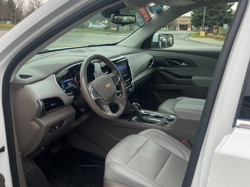 Used 2021 Chevrolet Traverse Premier image 10
