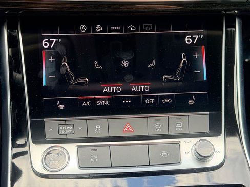 Certified 2023 Audi Q7 2.0T Premium w/ Convenience Package AWD/4WD image 35