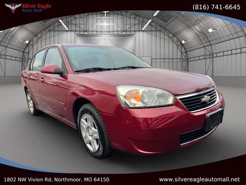 Used 2007 Chevrolet Malibu LT image 3