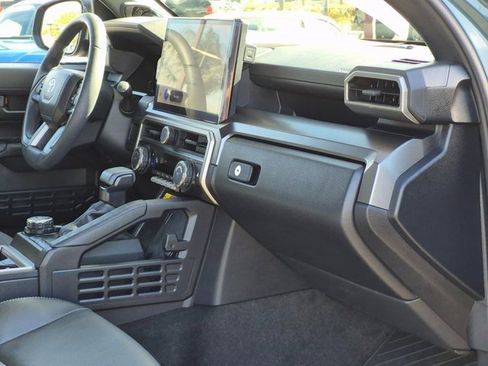 Used 2025 Toyota 4Runner TRD Off-Road Premium image 22