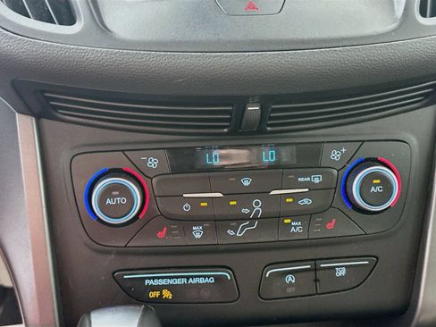 Used 2018 Ford Escape SEL w/ Ford Safe & Smart Package FWD image 16