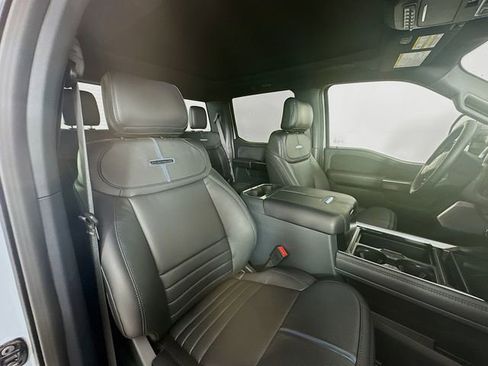 New 2026 Ford F450 Platinum w/ FX4 Off-Road Package image 29