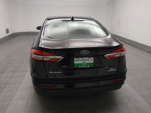 Used 2019 Ford Fusion SE image 6