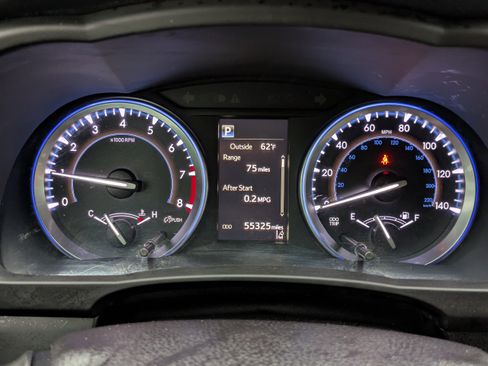 Used 2017 Toyota Highlander Limited image 36