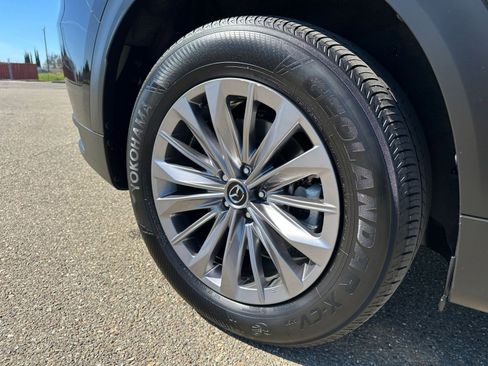 Used 2025 MAZDA CX-90 3.3 Turbo w/ Preferred Package image 33