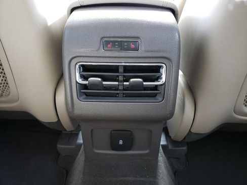 Used 2022 Lincoln Corsair AWD w/ Equipment Group 101A image 15