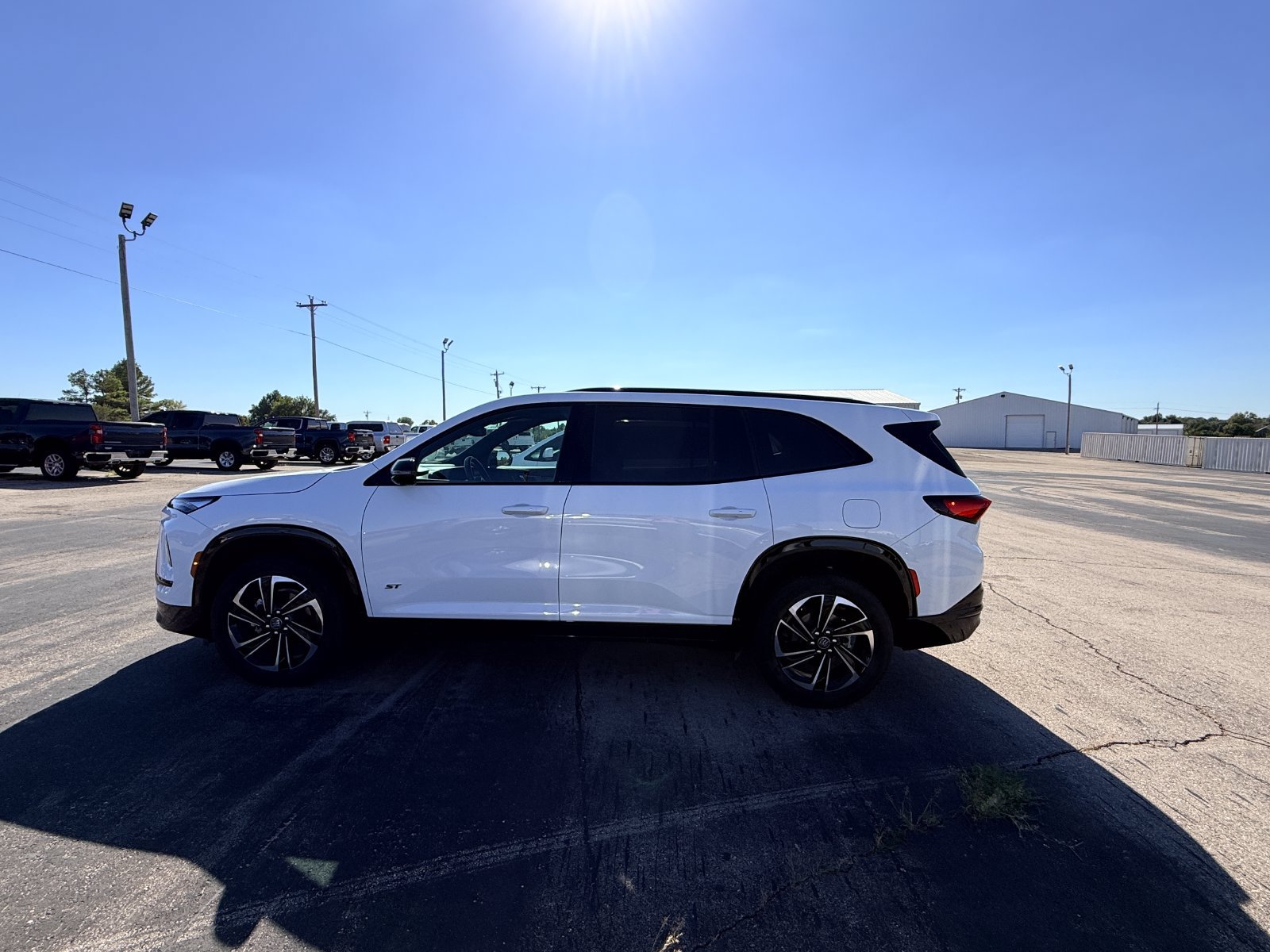 Used 2026 Buick Enclave Sport Touring FWD image 2