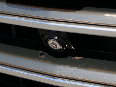 Used 2021 Chevrolet Suburban High Country w/ Premium Package image 54