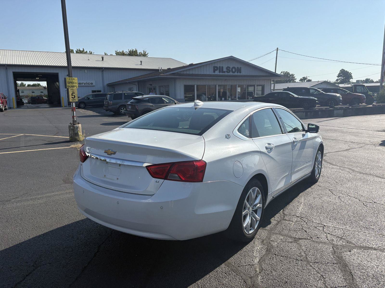 Used 2016 Chevrolet Impala LT w/ Convenience Package FWD image 22