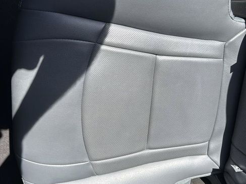 Used 2018 Buick Enclave Premium FWD image 18