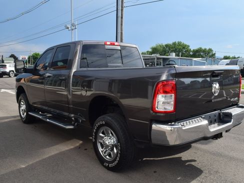 Used 2024 RAM 2500 Tradesman w/ Chrome Appearance Group AWD/4WD image 6