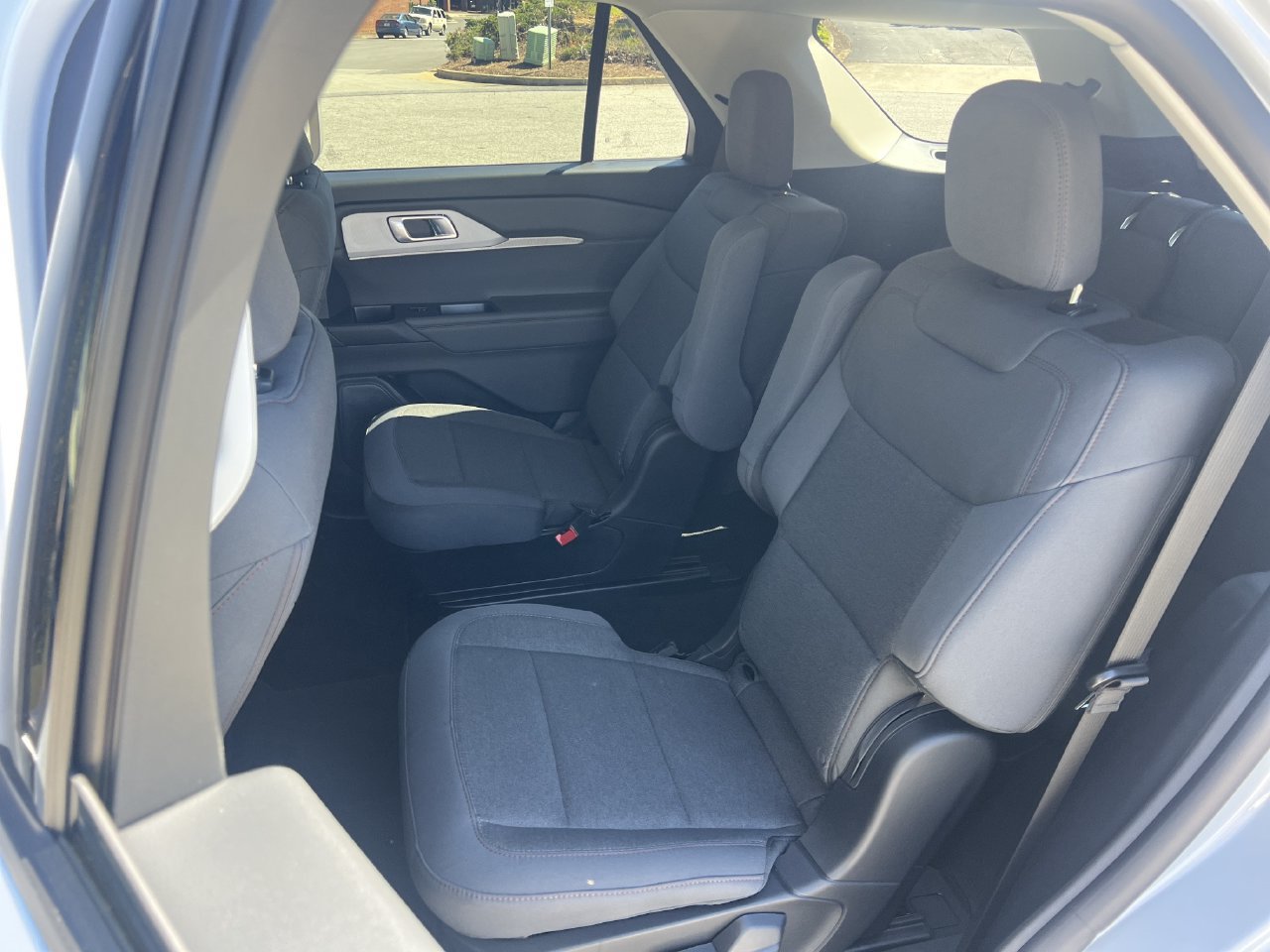 New 2026 Ford Explorer Active RWD image 15