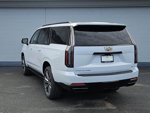 New 2026 Cadillac Escalade ESV Sport w/ Touring Package image 3