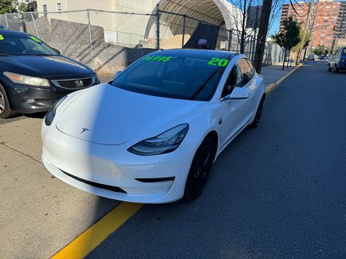 Used 2020 Tesla Model 3 Long Range image 4
