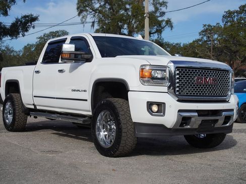 Used 2016 GMC Sierra 3500 Denali w/ Duramax Plus Package image 18