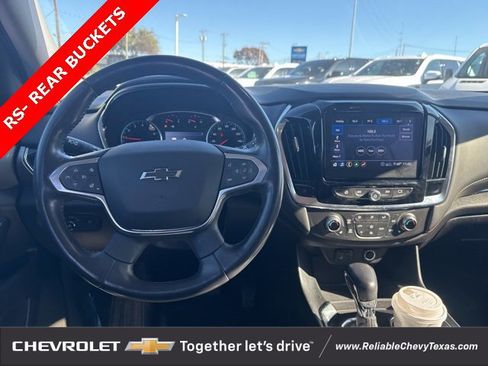 Used 2021 Chevrolet Traverse RS image 17