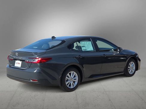 New 2026 Toyota Camry LE image 8