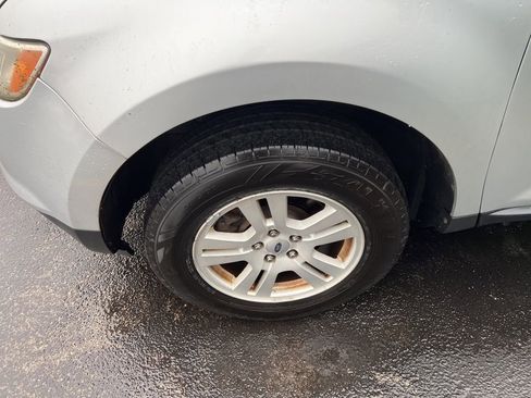 Used 2010 Ford Edge SE image 18