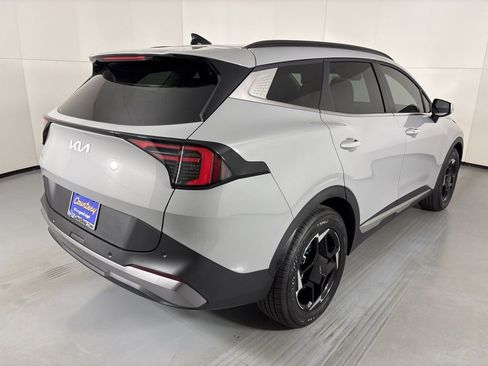 New 2026 Kia Sportage EX FWD image 8