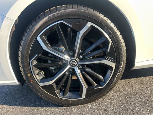 Used 2024 Nissan Altima 2.5 SR image 32