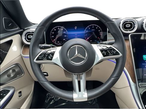 Used 2025 Mercedes-Benz C 300 Sedan image 35